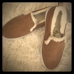 Gap Slip On Tennis Shoes